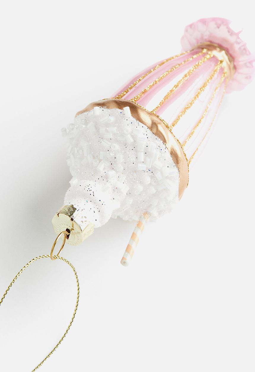 H&M - Christmas decoration - pink milkshake 