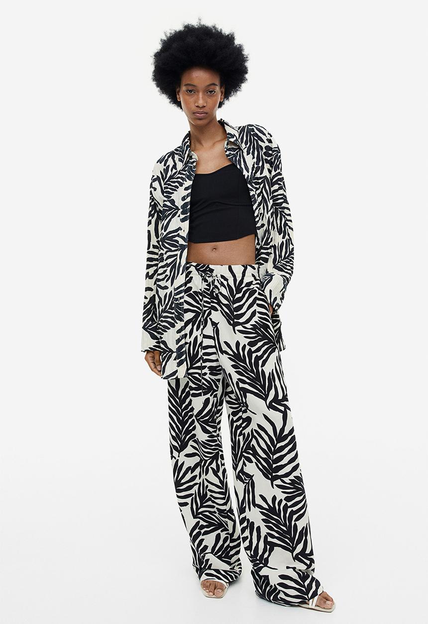 H&M - Linen-blend pull-on trousers - cream leaf-patterned