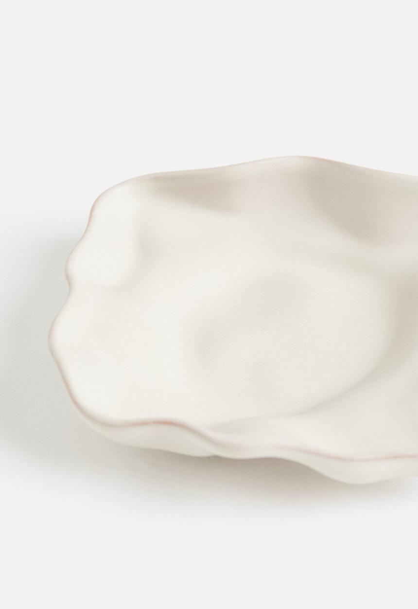 H&M - Terracotta tray - white
