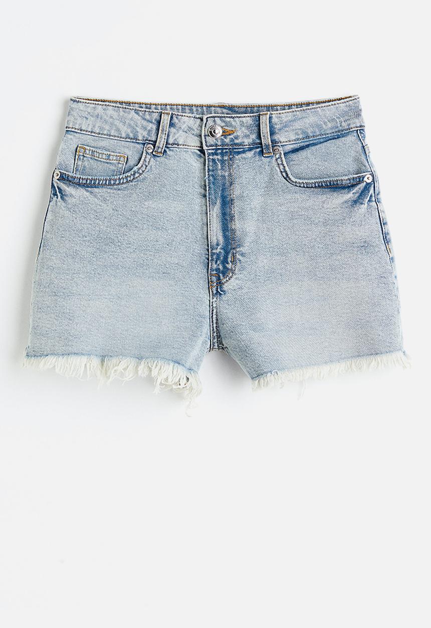 H&M - High-waisted denim shorts - light denim blue 