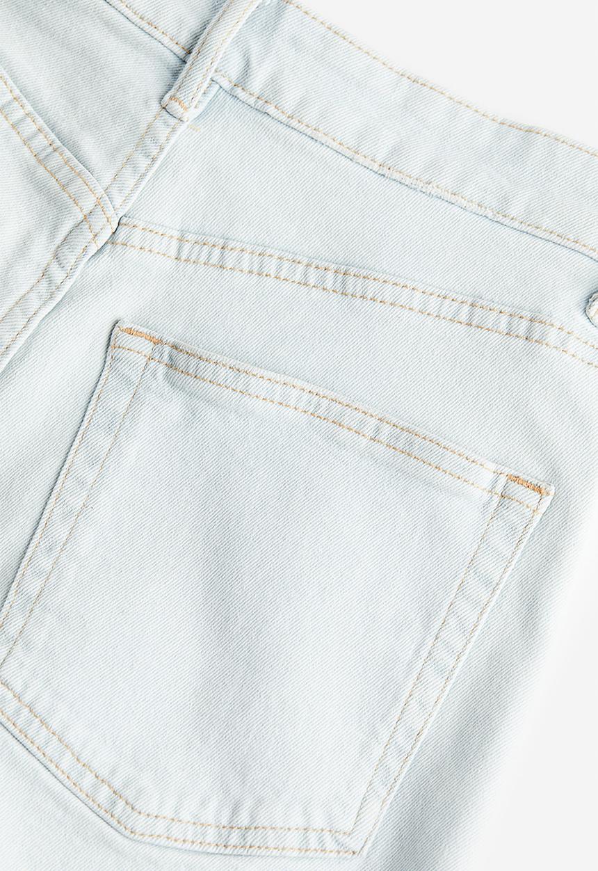 H&M - High-waisted denim shorts - pale denim blue