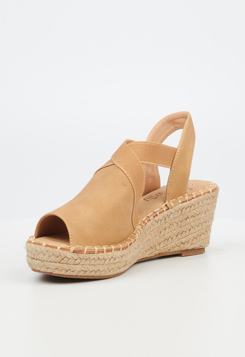 Butterfly Feet - Sady1 wedge sandal - beige