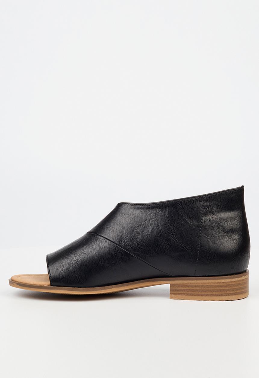 Miss Black - Micah5 asymmetric sandal - black