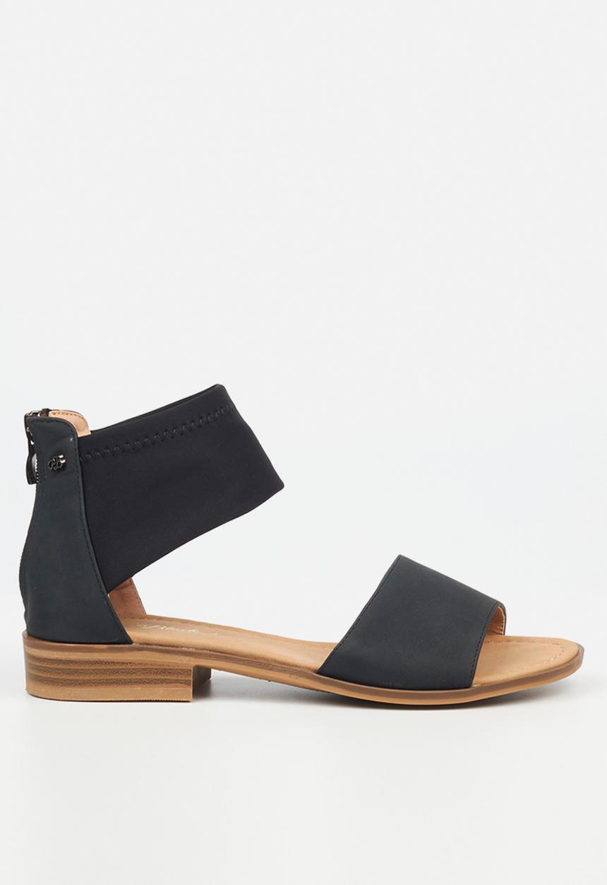 Miss Black - Micah6 strap sandal - black