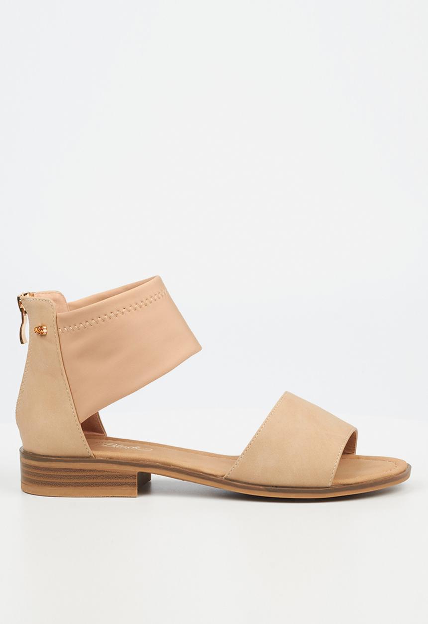 Miss Black - Micah6 strap sandal - neutral