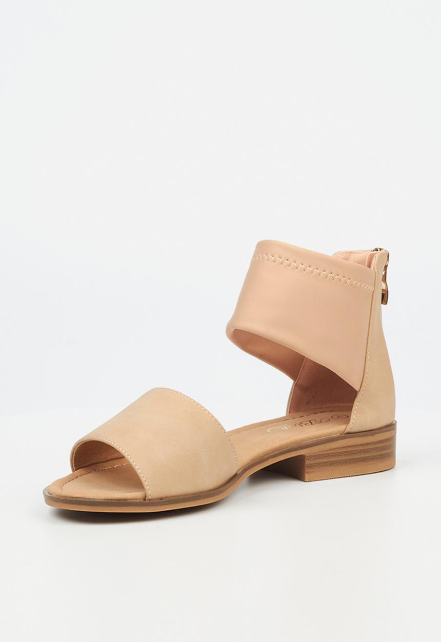 Miss Black - Micah6 strap sandal - neutral