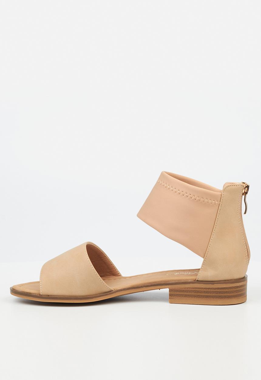 Miss Black - Micah6 strap sandal - neutral