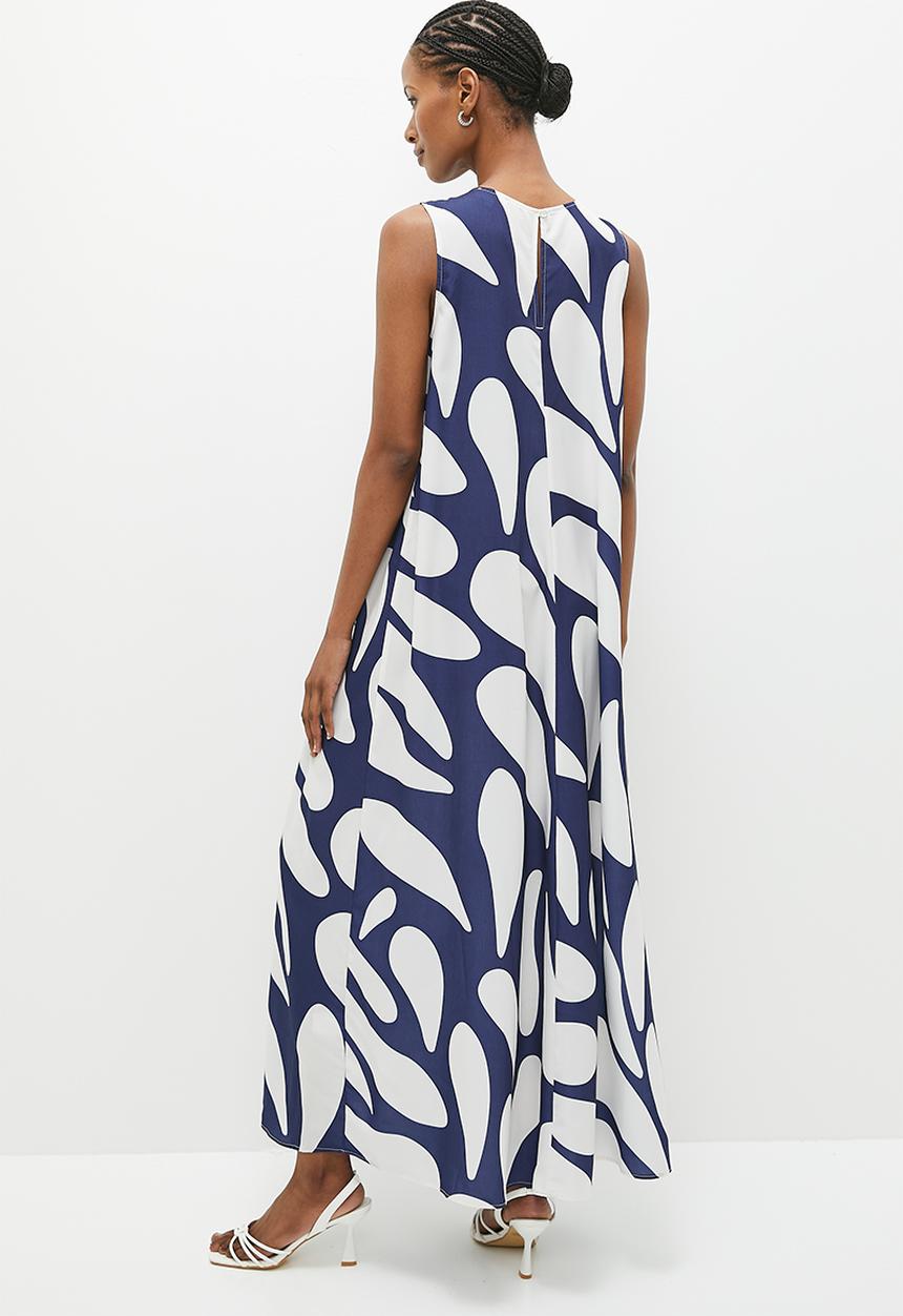 edit - Sleeveless trapeze maxi dress - tear drop navy