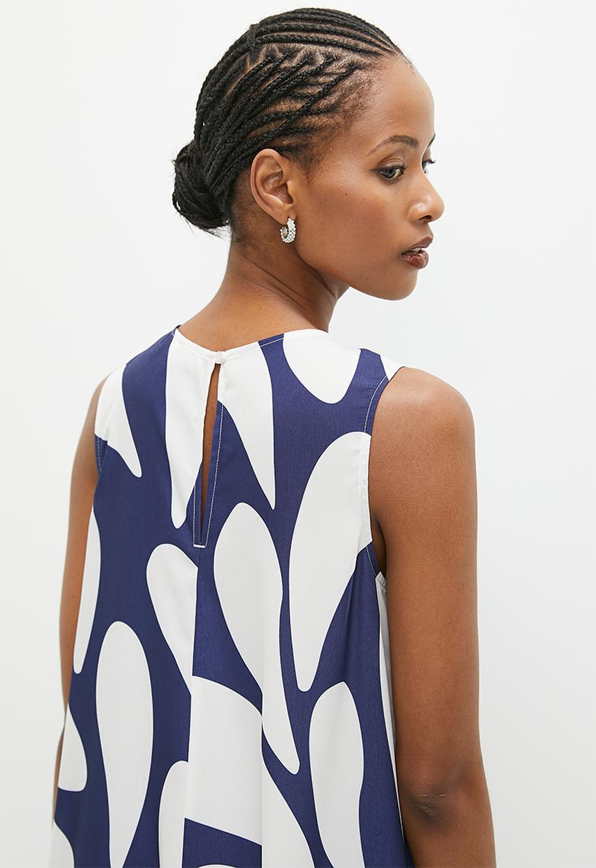 edit - Sleeveless trapeze maxi dress - tear drop navy