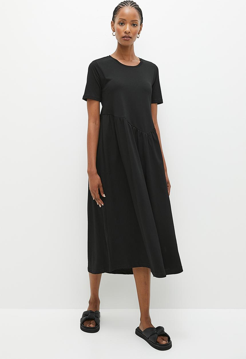 Me&B - Diagonal tee dress - black