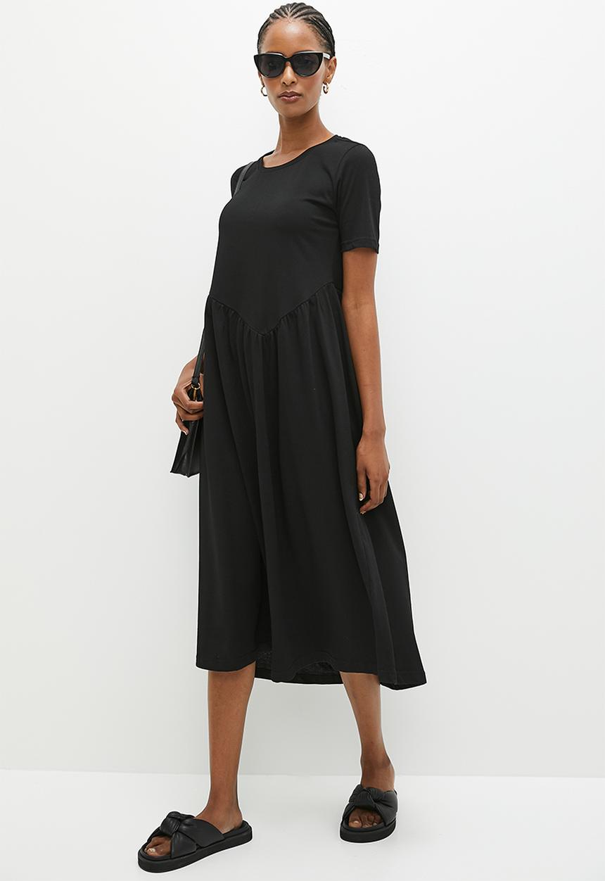 Me&B - Diagonal tee dress - black