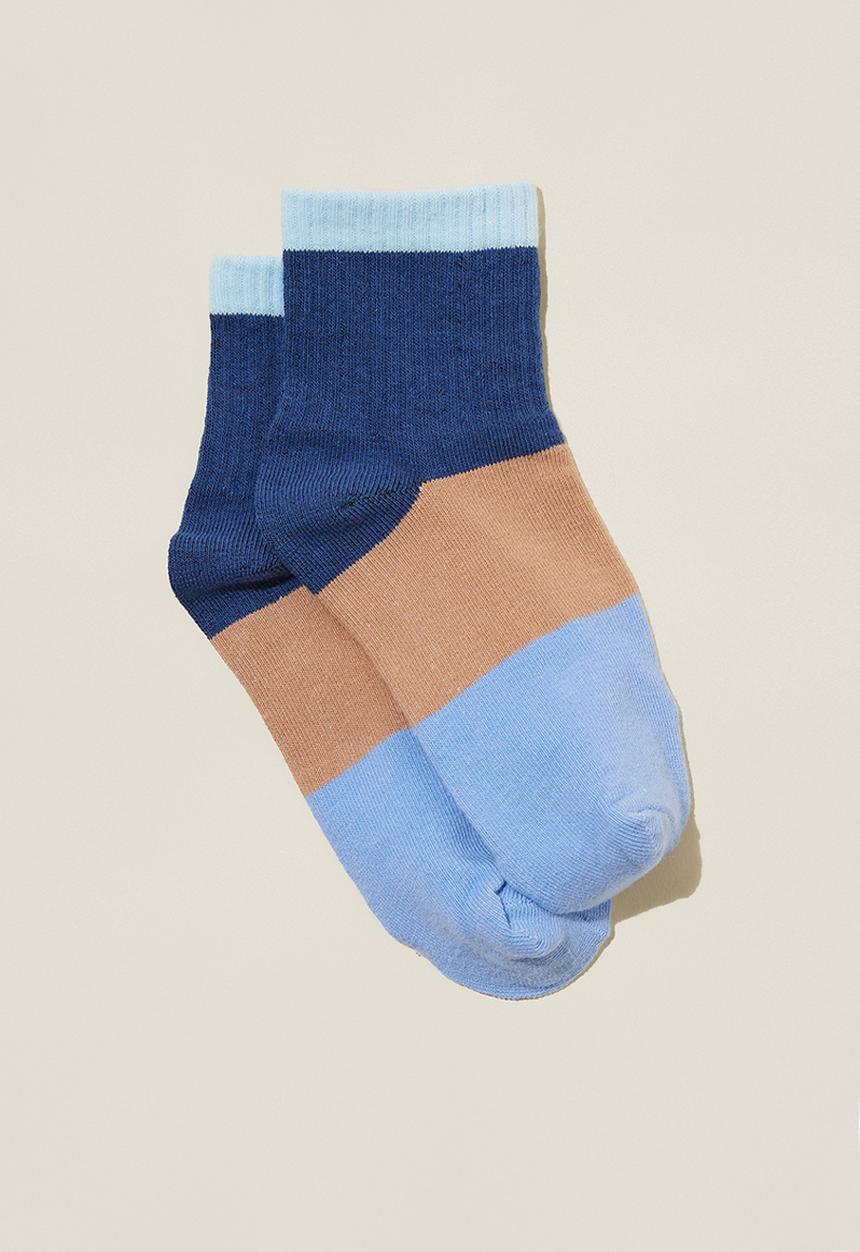 Cotton On - Single pack mid crew sock - snow marle/taupy brown stripe