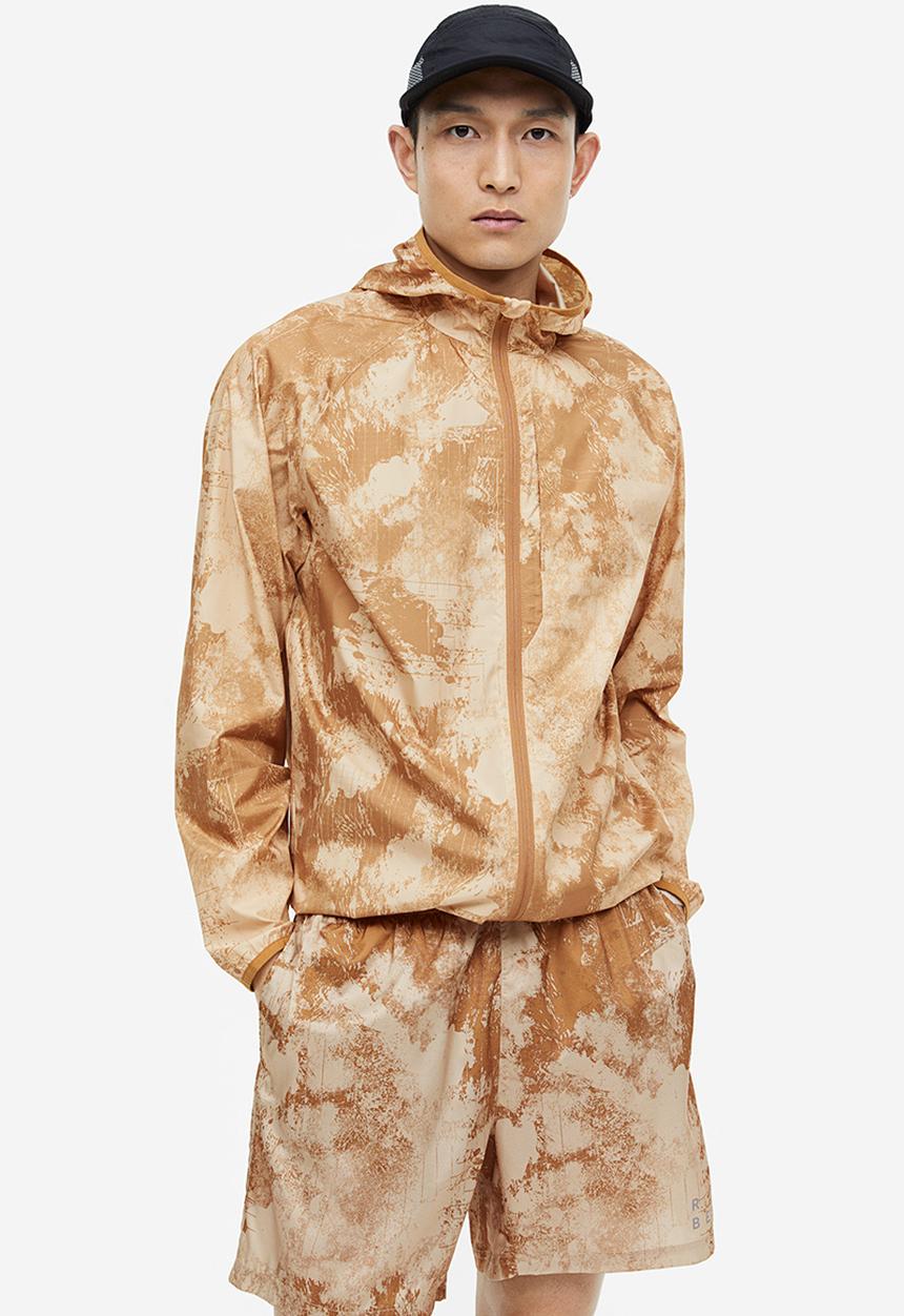 H&M - Regular fit sports windbreaker - beige patterned 