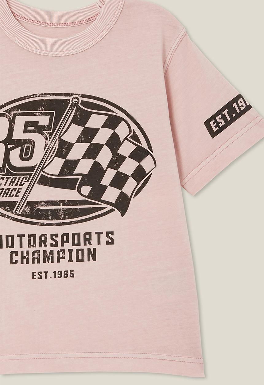 Cotton On - Jonny short sleeve print tee - zephyr/85 motorsports champion