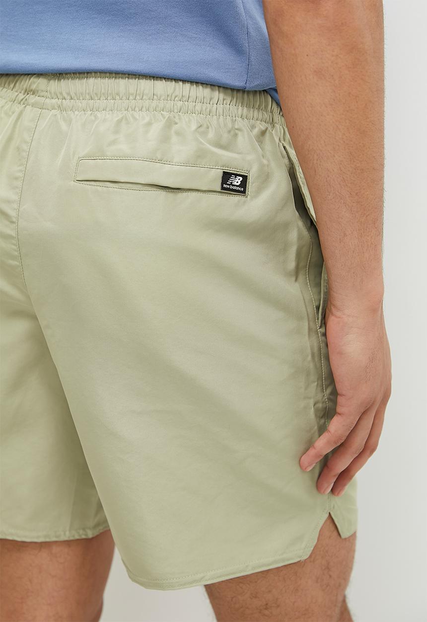 New Balance  - NB Essentials Woven Short - green