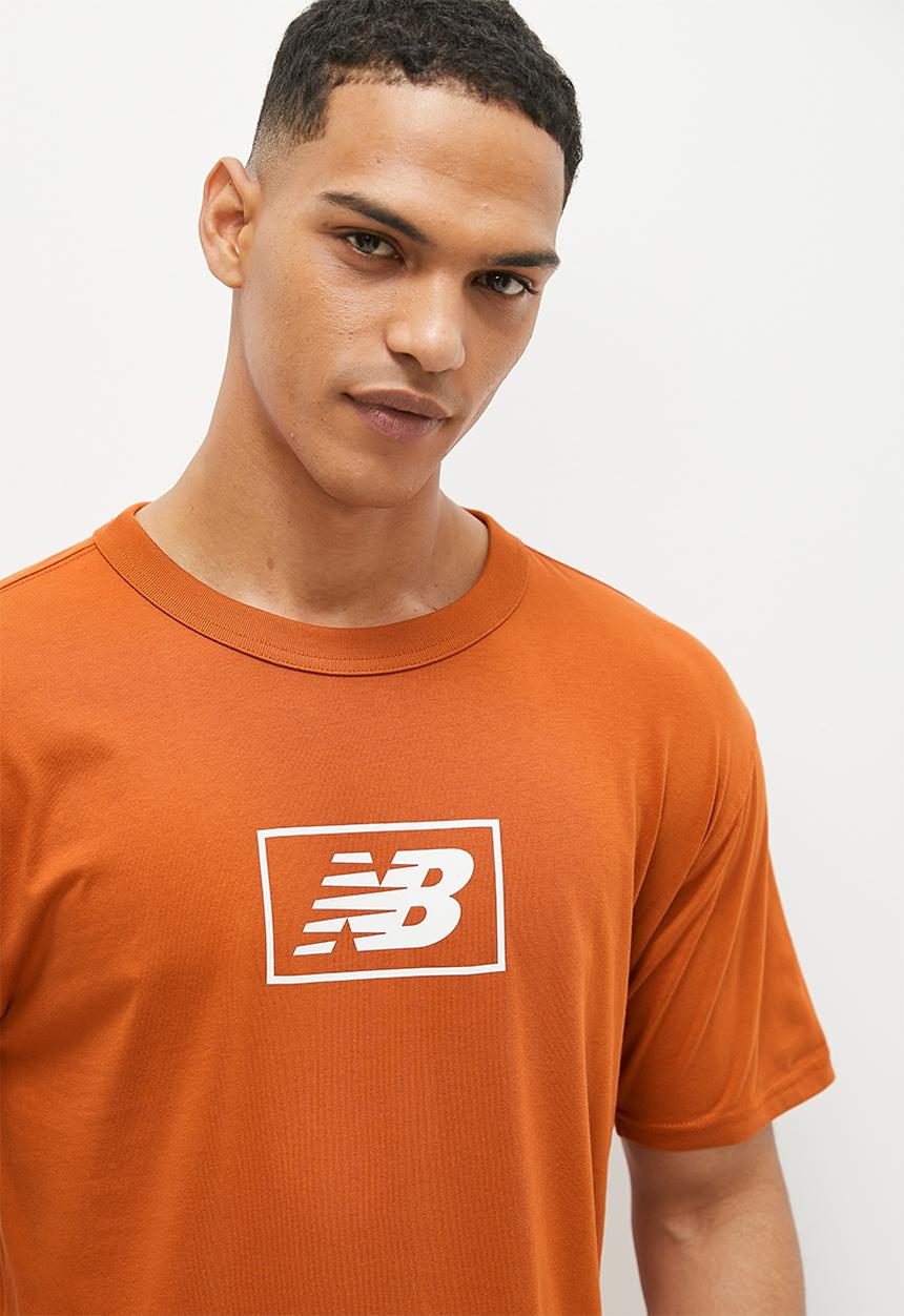 New Balance  - NB Essentials Logo Tee - orange