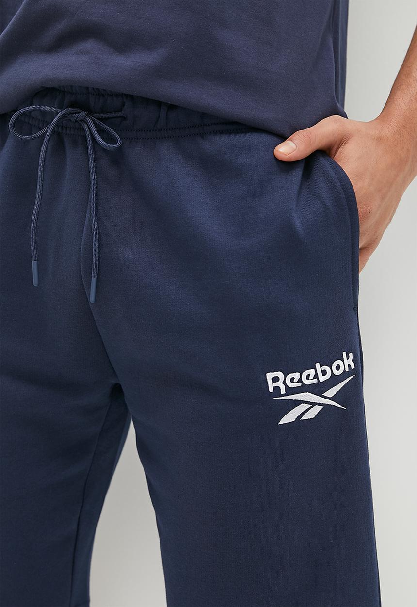 Reebok - Ri left leg logo short - navy