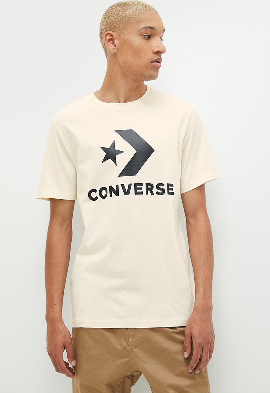 Converse - Converse go-to star chevron logo standard fit T-shirt - ecru 