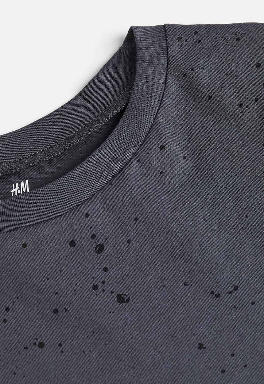 H&M - T-shirt - dark grey splatter 