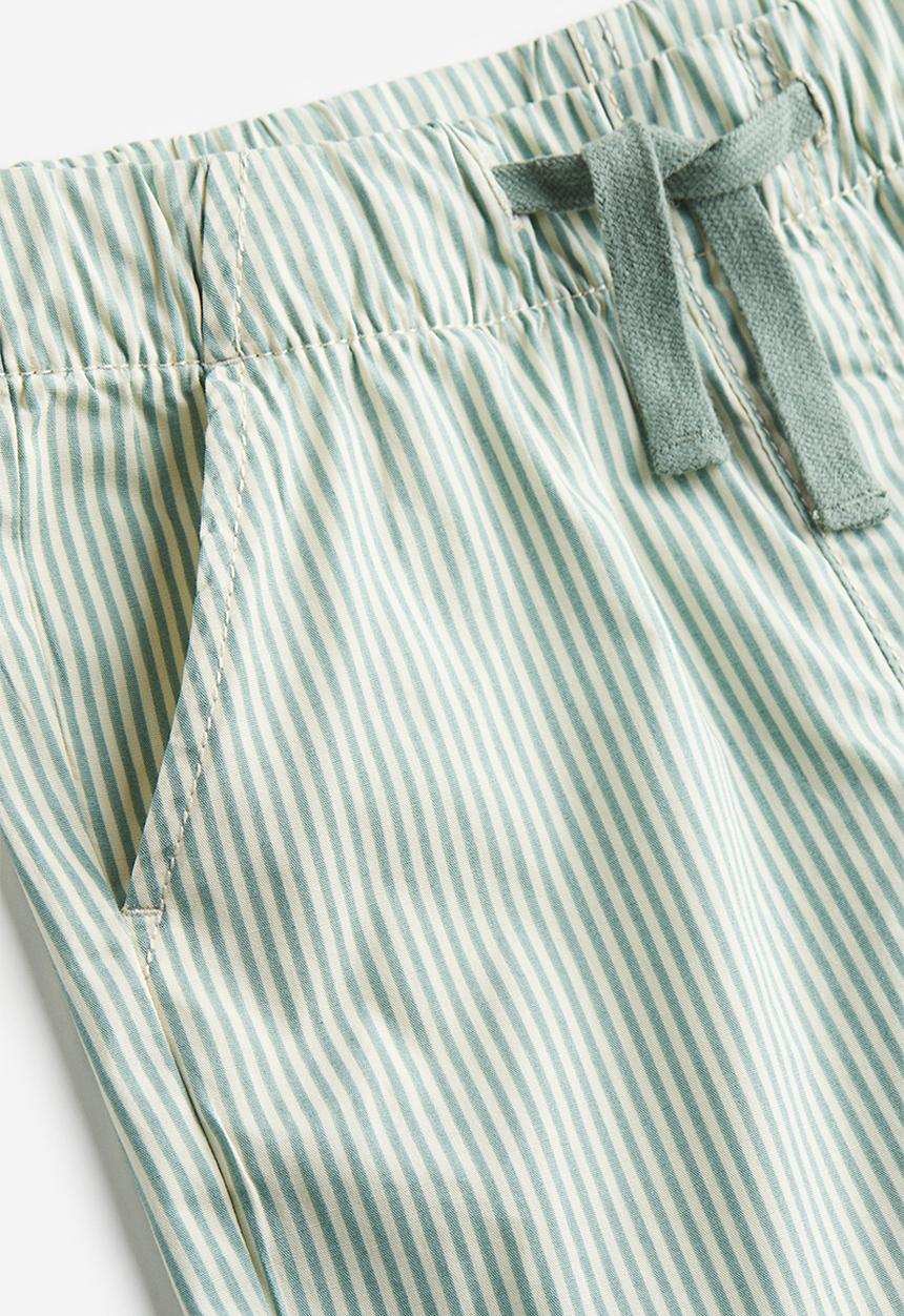 H&M - Cotton shorts - sage green striped 