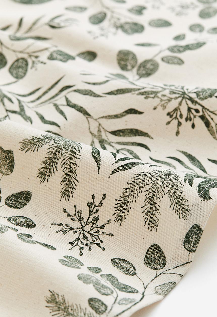 H&M - Cotton tablecloth - green floral 