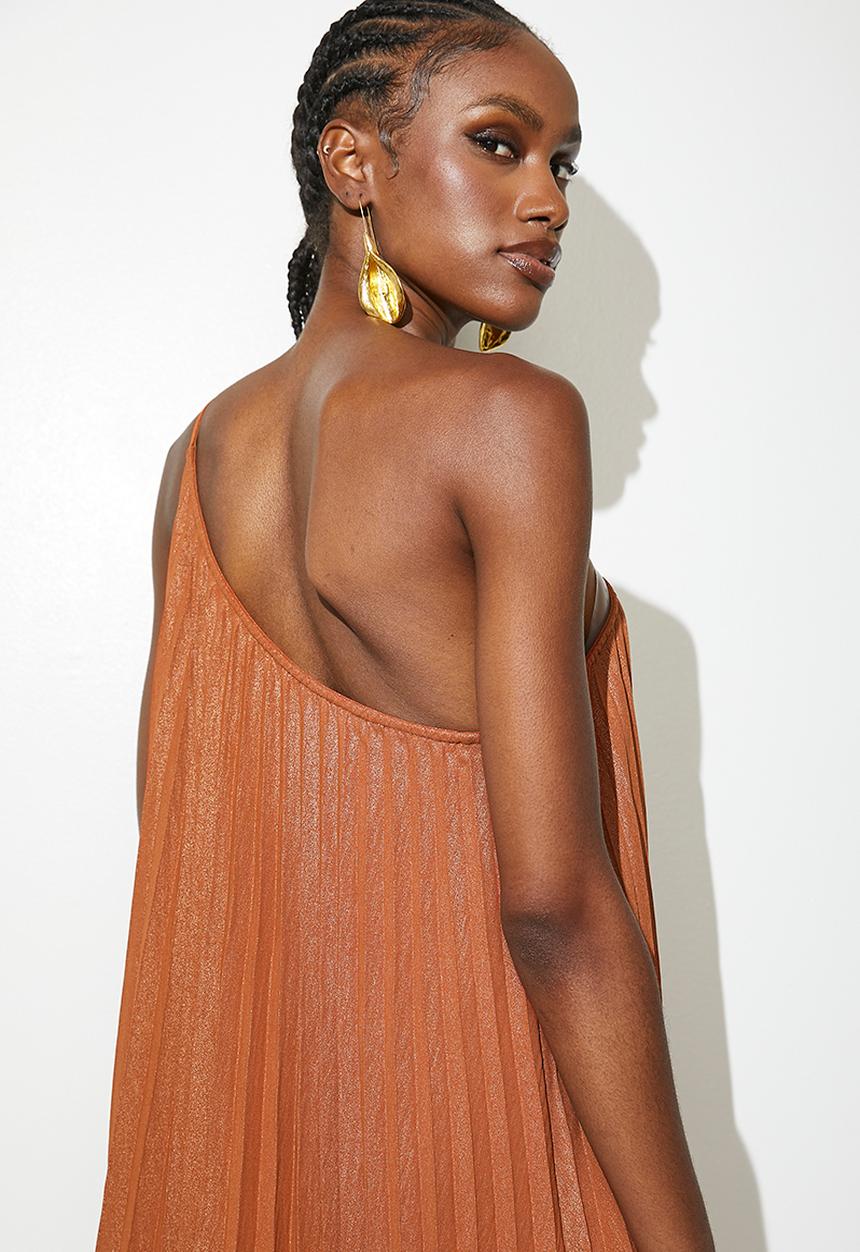 VELVET - Asymmetric pleated kaftan dress - caramel