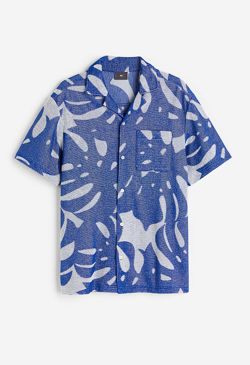 H&M - Regular fit terry resort shirt - blue leaf-patterned