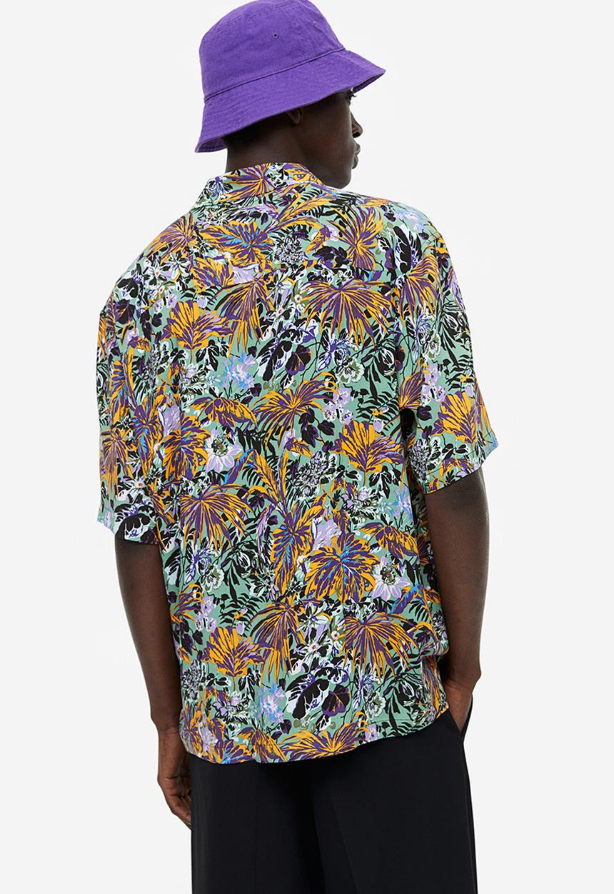 H&M - Relaxed fit patterned resort shirt - green patterned