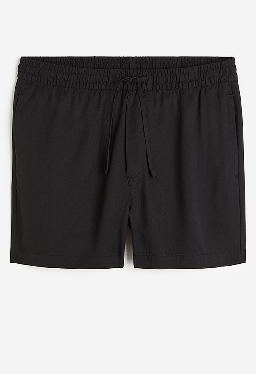 H&M - Regular fit lyocell shorts - black