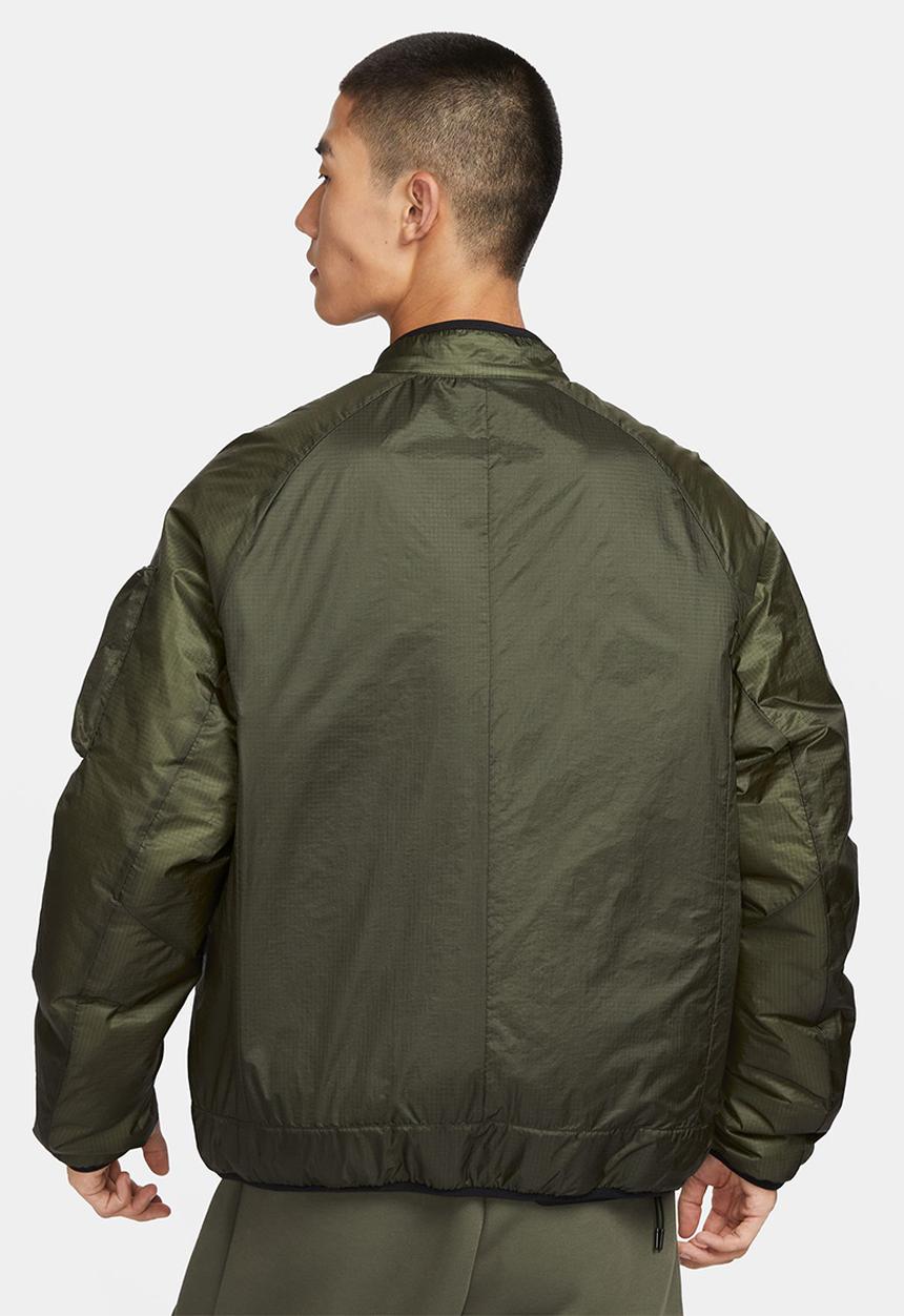 Nike - NSW Tech Therma-FIT loose insulated jacket - green 