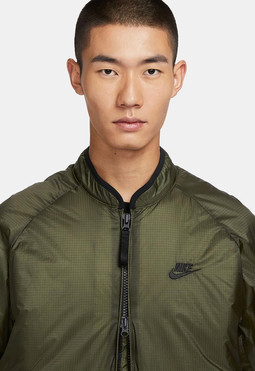 Nike - NSW Tech Therma-FIT loose insulated jacket - green 