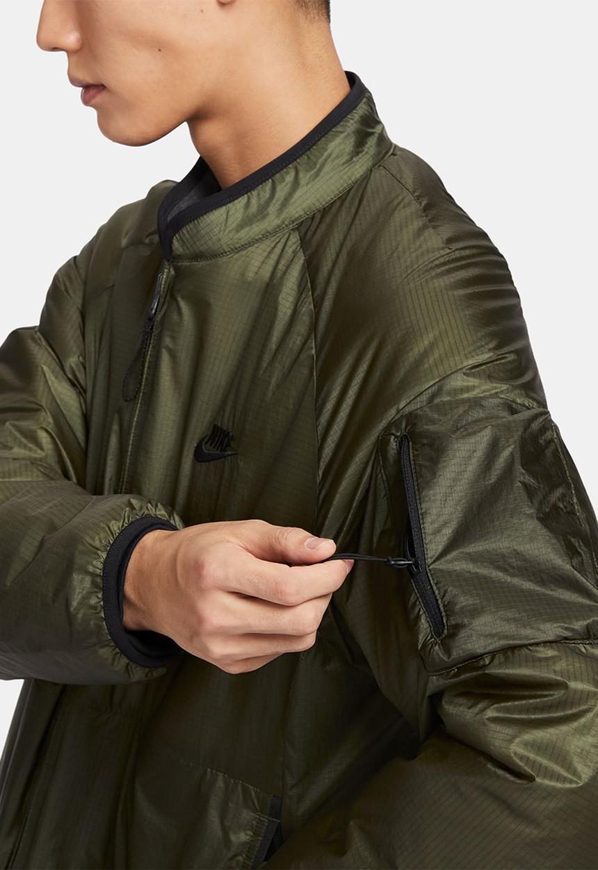 Nike - NSW Tech Therma-FIT loose insulated jacket - green 