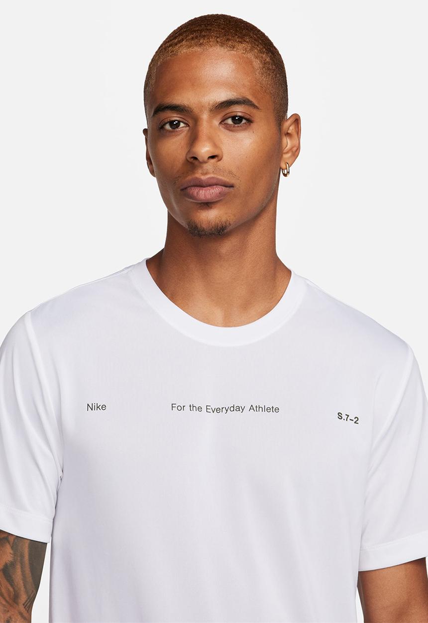 Nike - Dri-FIT Fitness t-shirt.- white 