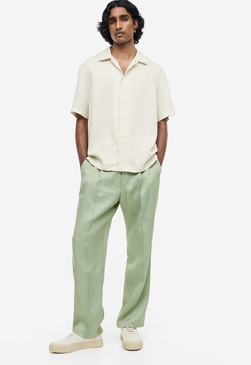 H&M - Regular fit short-sleeved lyocell shirt - beige