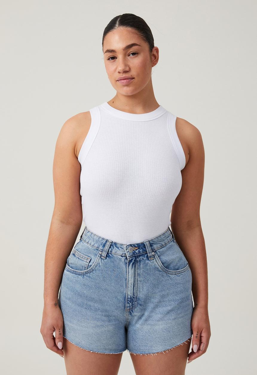 Cotton On - Plus Curvy High Mom Denim Short - Bells Blue
