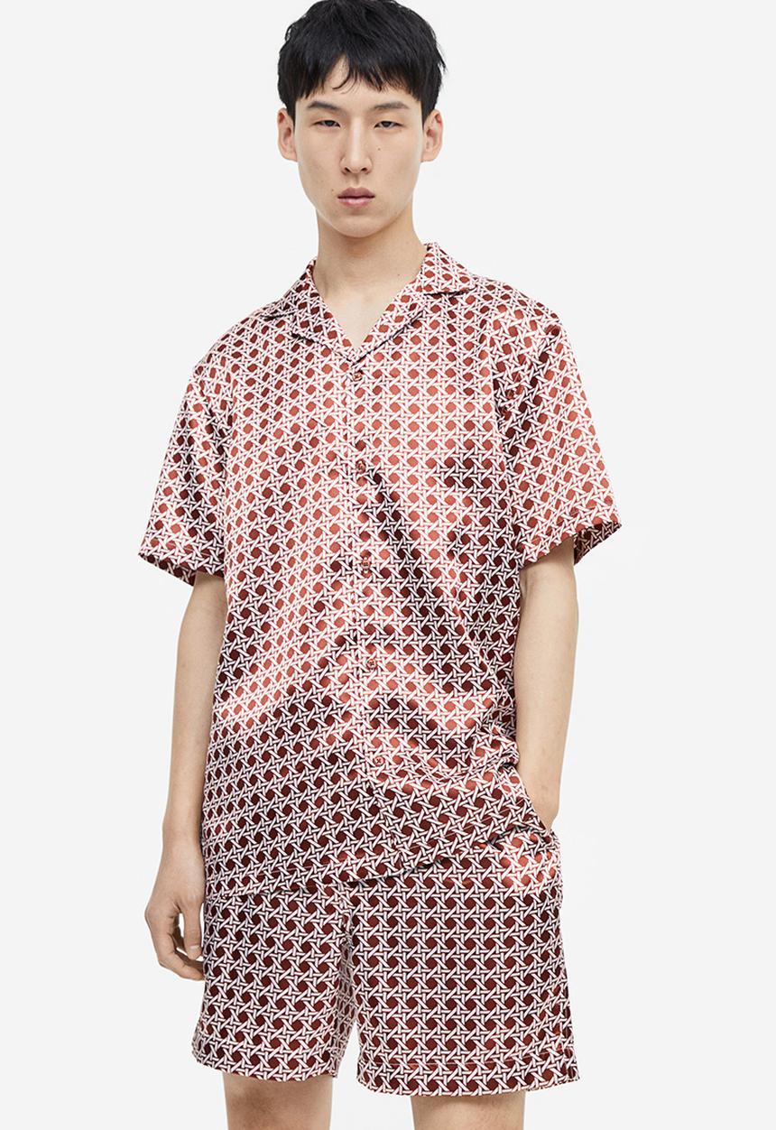 H&M - Regular fit pyjama shirt and shorts - brown patterned