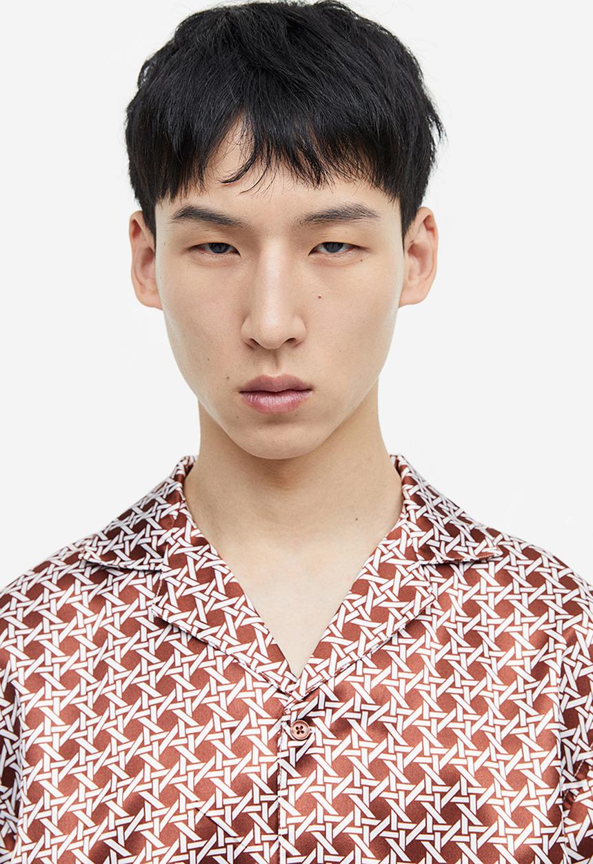 H&M - Regular fit pyjama shirt and shorts - brown patterned