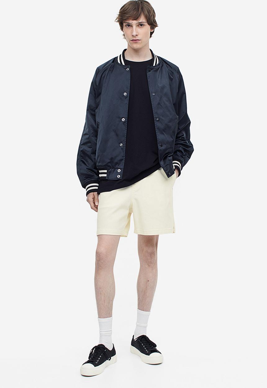 H&M - Relaxed fit cotton shorts - white