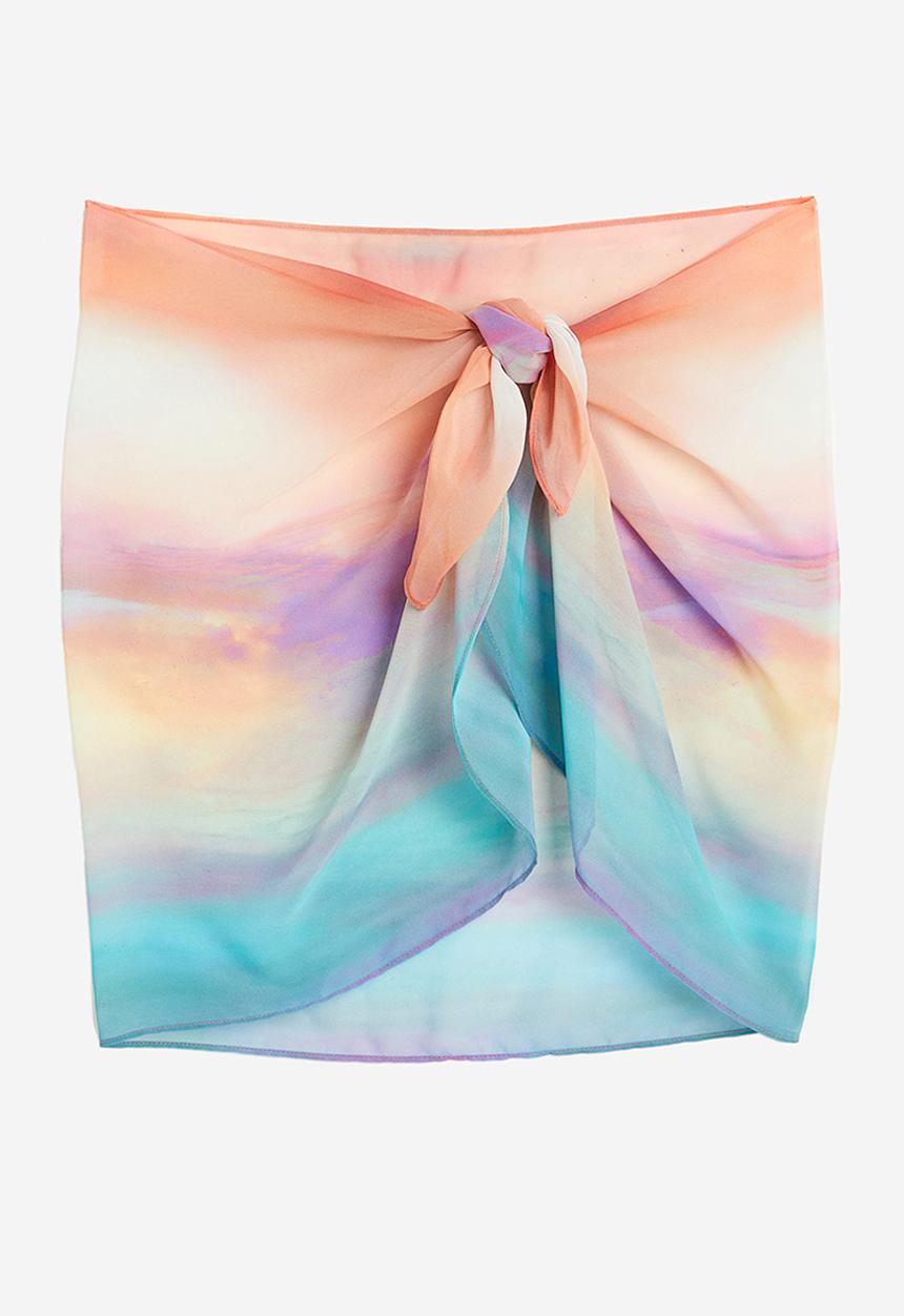 H&M - Short sarong - light orange patterned