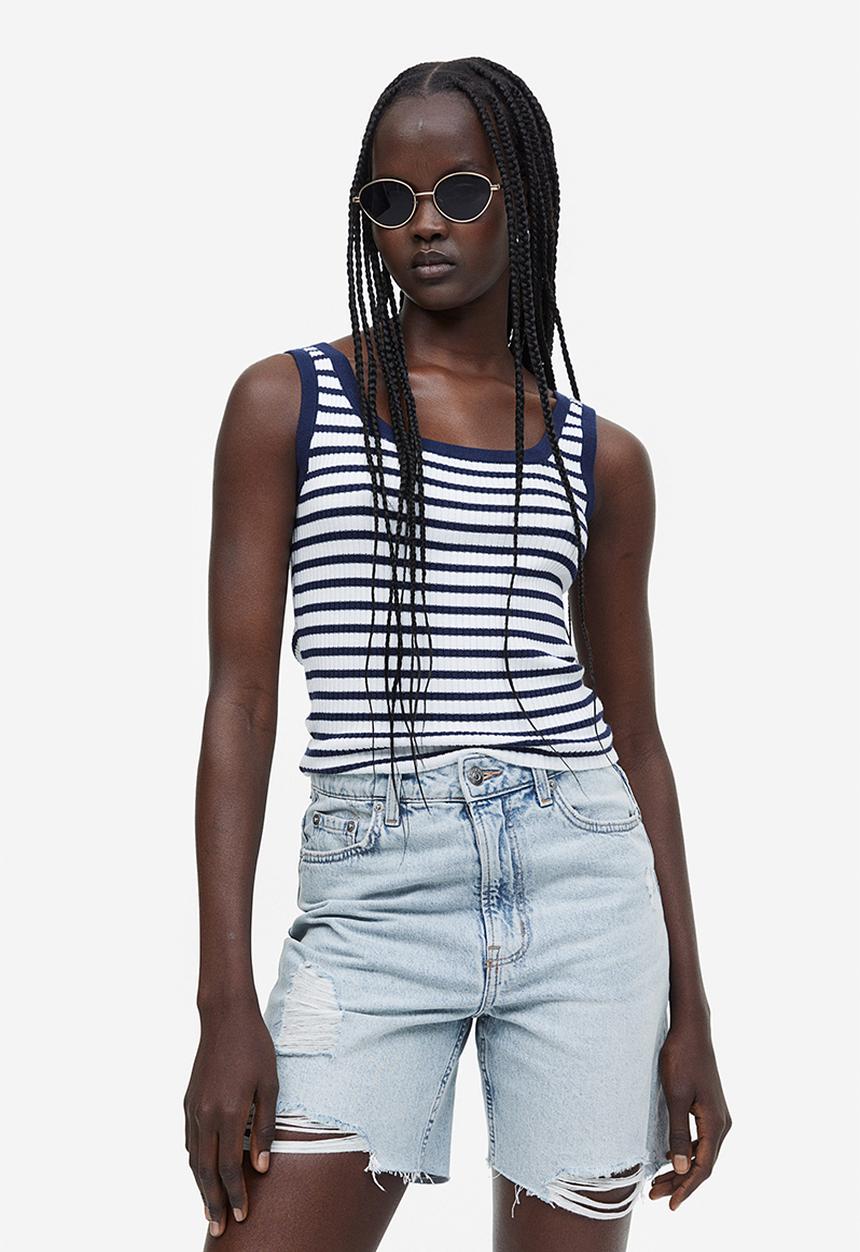 H&M - High waist bermuda shorts - light denim blue