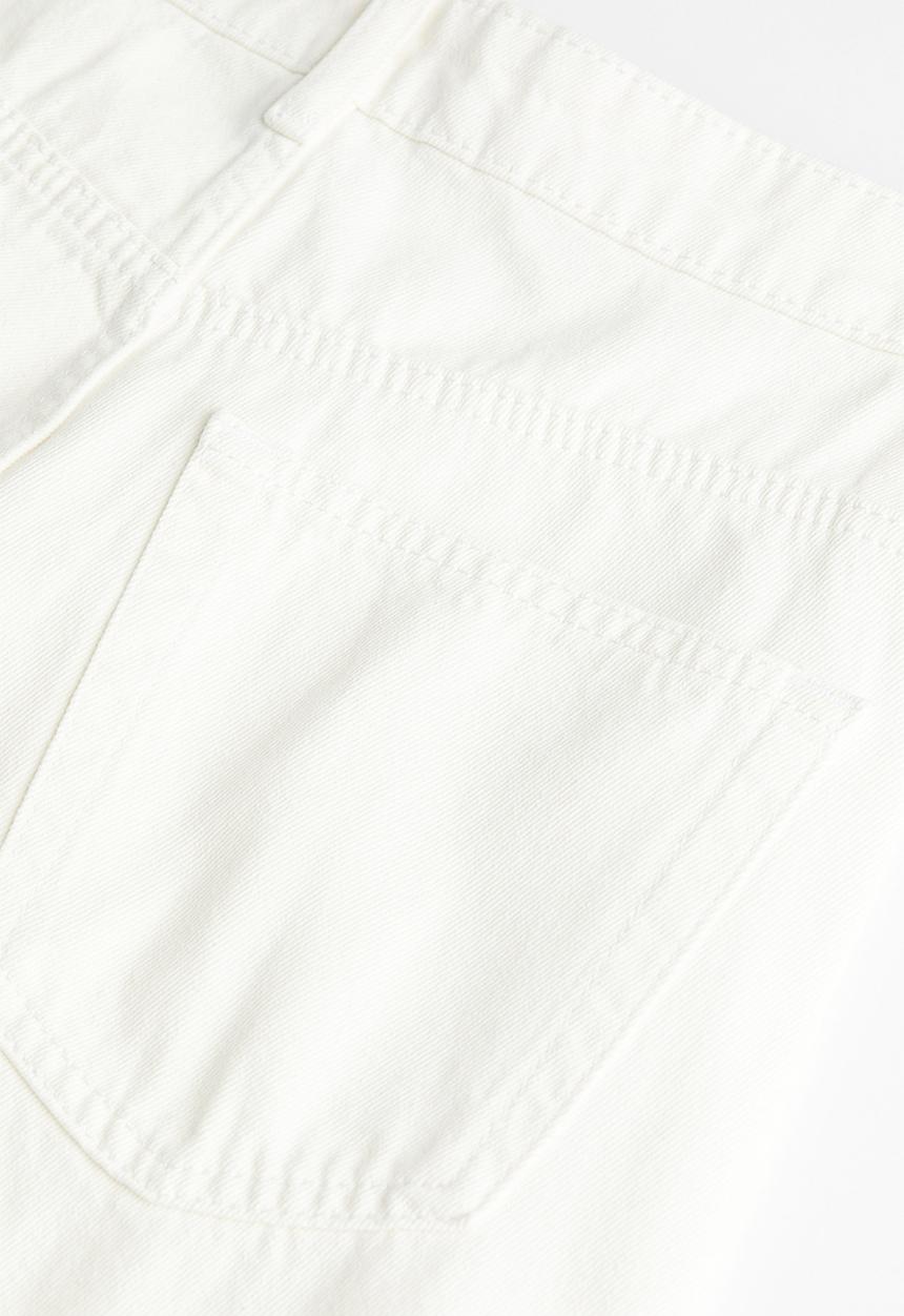 H&M - 90s baggy high jeans - white
