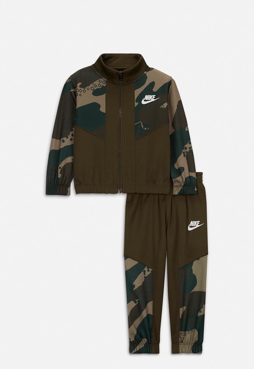 Nike - Nike camo full-zip and joggers set - cargo khaki