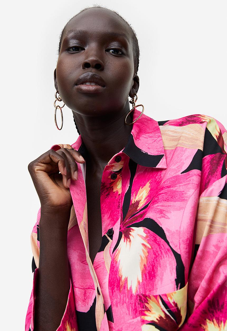 H&M - Cropped satin shirt - cerise/floral 