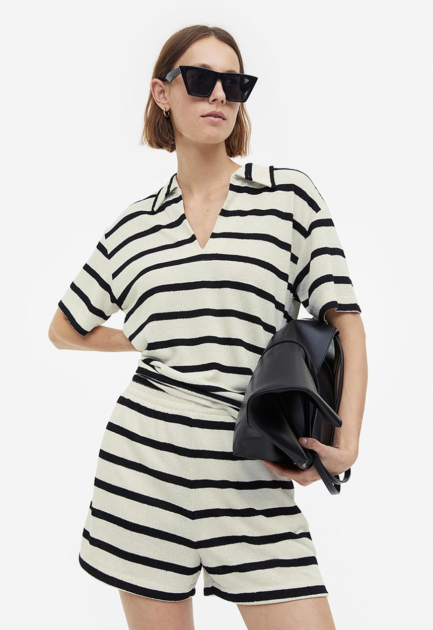 H&M - Jersey shorts - cream/striped