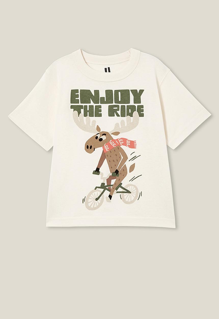 Cotton On - Jonny short sleeve print tee - dark vanilla/enjoy the ride reindeer