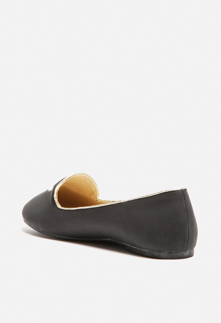 Cape Robbin - Smoking Slipper