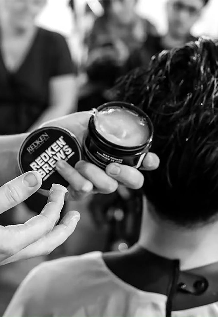 REDKEN - Brews Maneuver Medium Hold & Natural Finish Cream Pomade - 100m