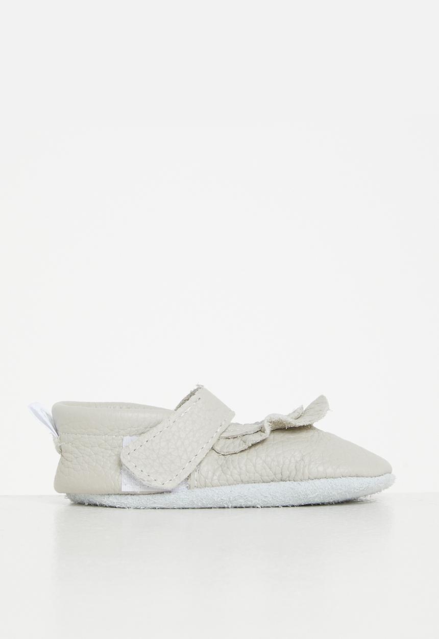 Pitta-Patta Shoes - Mary jane frill - all sand1