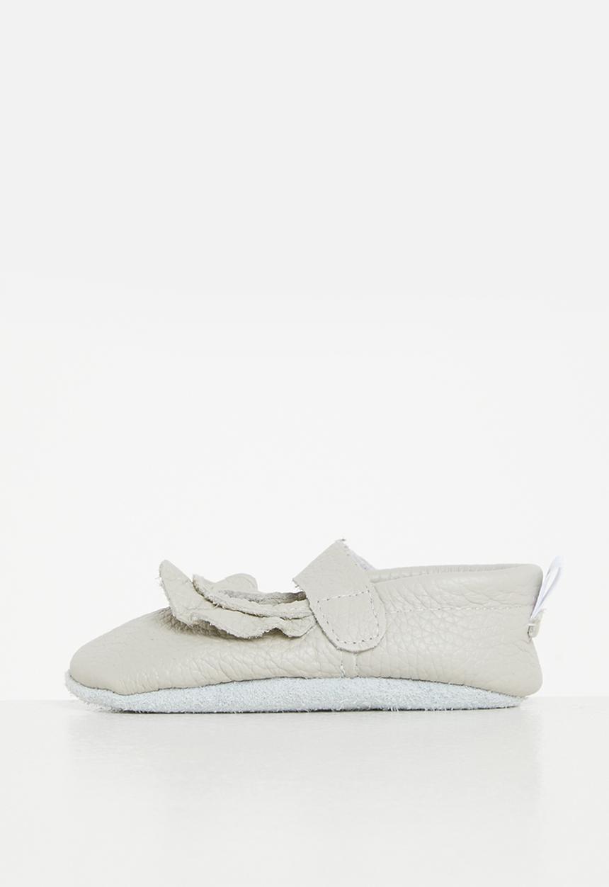 Pitta-Patta Shoes - Mary jane frill - all sand1