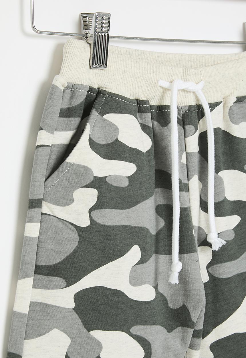 Pop Candy - Camo shorts - mutli